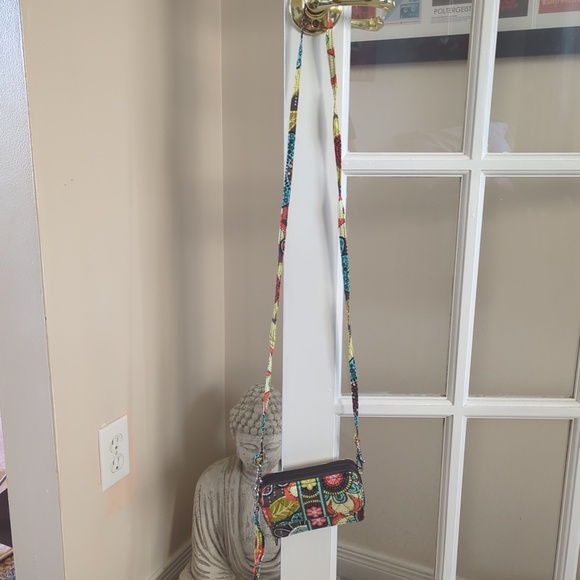 Vera Bradley Colourful Floral Paisley ID Wallet/Crossbody Bag - Picture 2 of 8